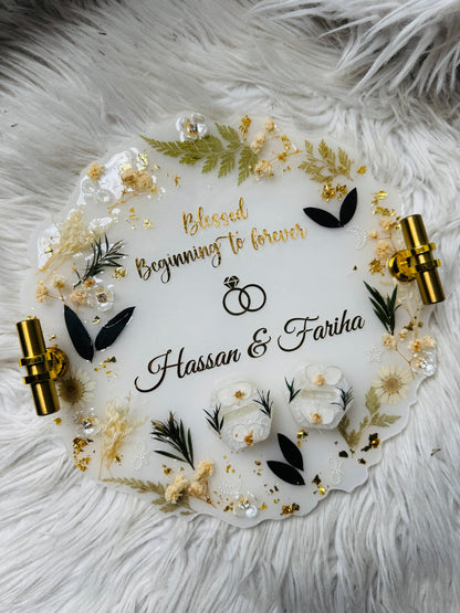 Personalized Wedding Resin Serving Tray – Preserved Flowers & Gold Leaf