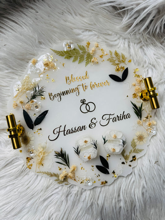 Personalized Wedding Resin Serving Tray – Preserved Flowers & Gold Leaf