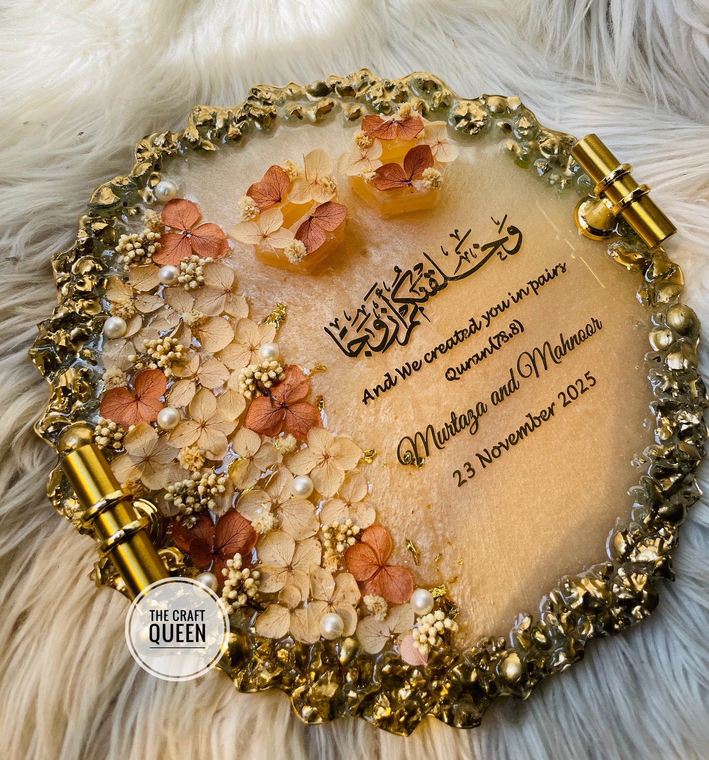 Personalized Islamic Resin Decor with Quran Verse & Preserved Flowers